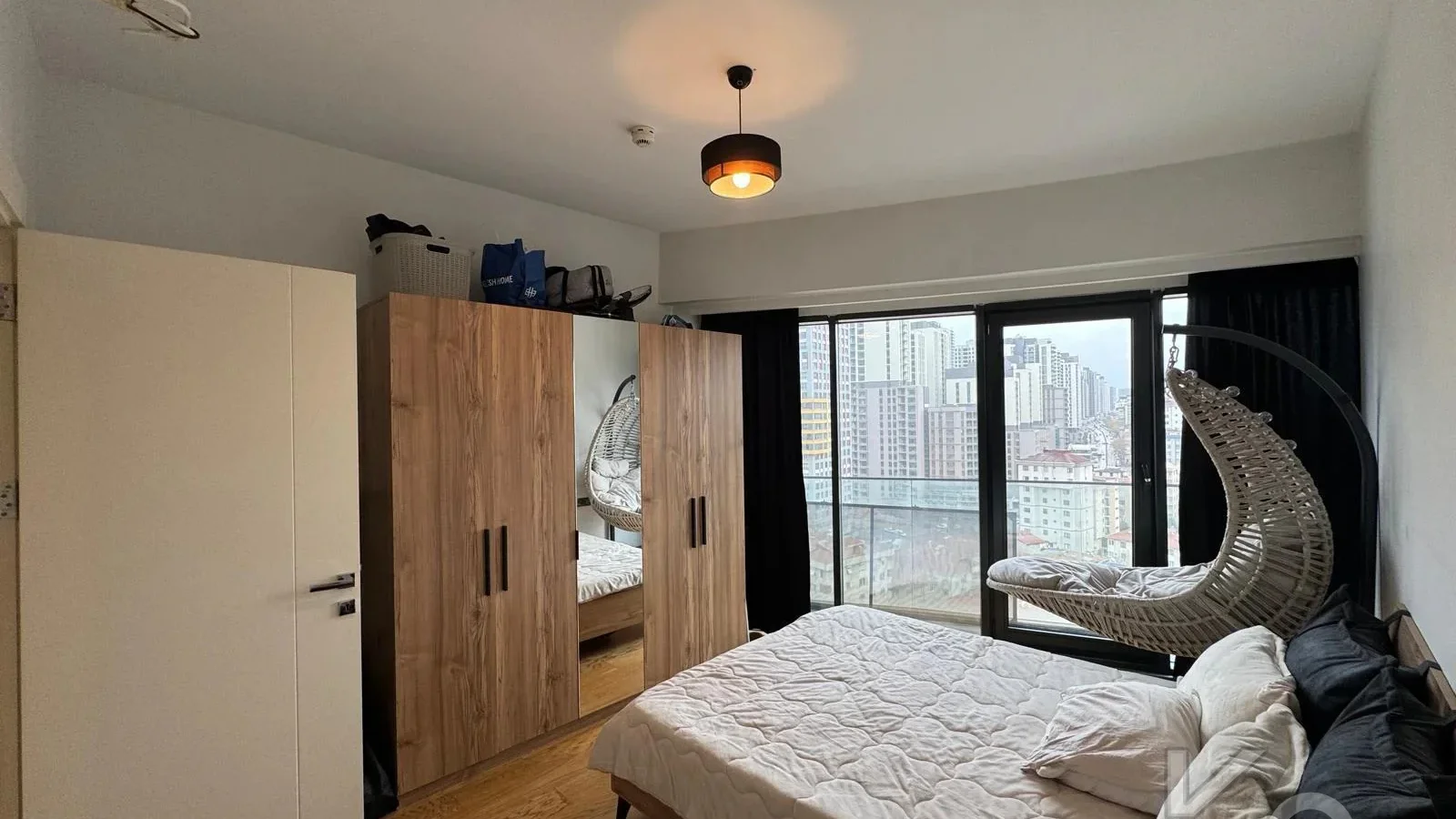 Laci̇vertcadde Ödüllü Proje Forti̇s Si̇nanli Si̇tesi̇nde 102m² 2+1