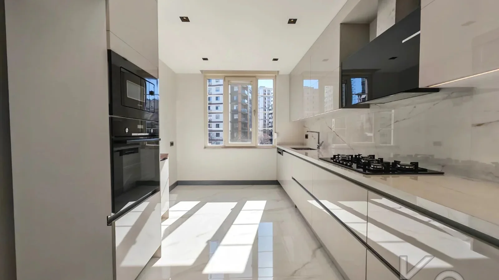 Academy Bağdat Caddesi̇ 100m Mesafede 150m2 Yeni̇ Bi̇na 4+1