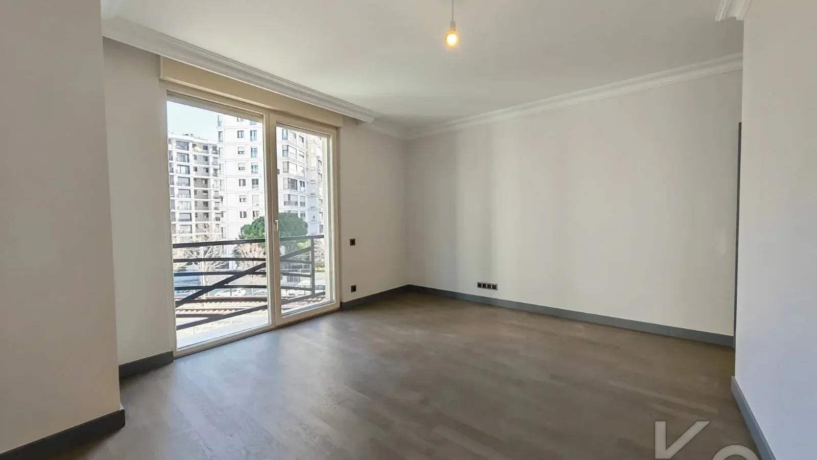 Academy Bağdat Caddesi̇ 100m Mesafede 150m2 Yeni̇ Bi̇na 4+1