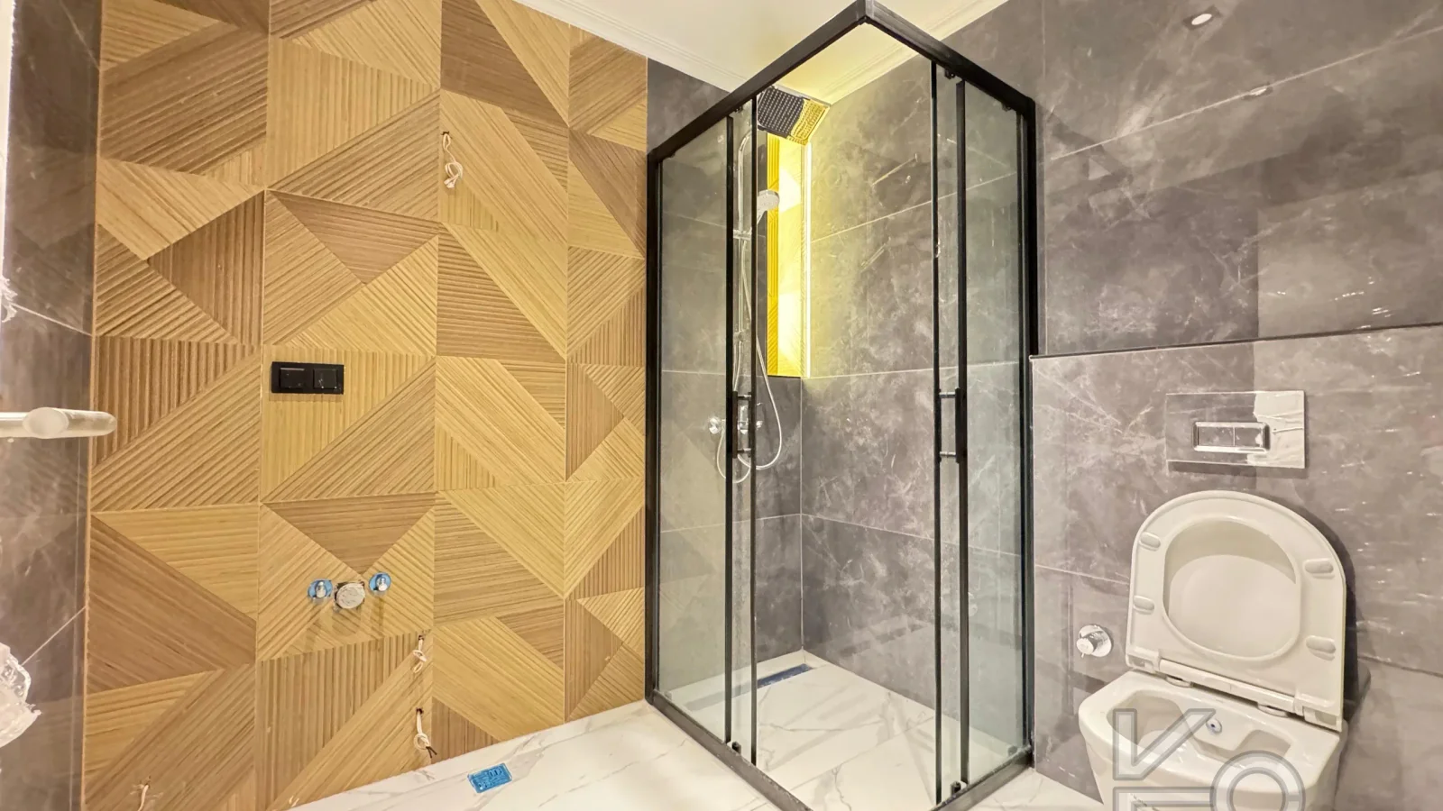 Academy Fenerbahçe Wyndham Otel Karşisi Sifir Balkonlu 125m2 Net 3+1