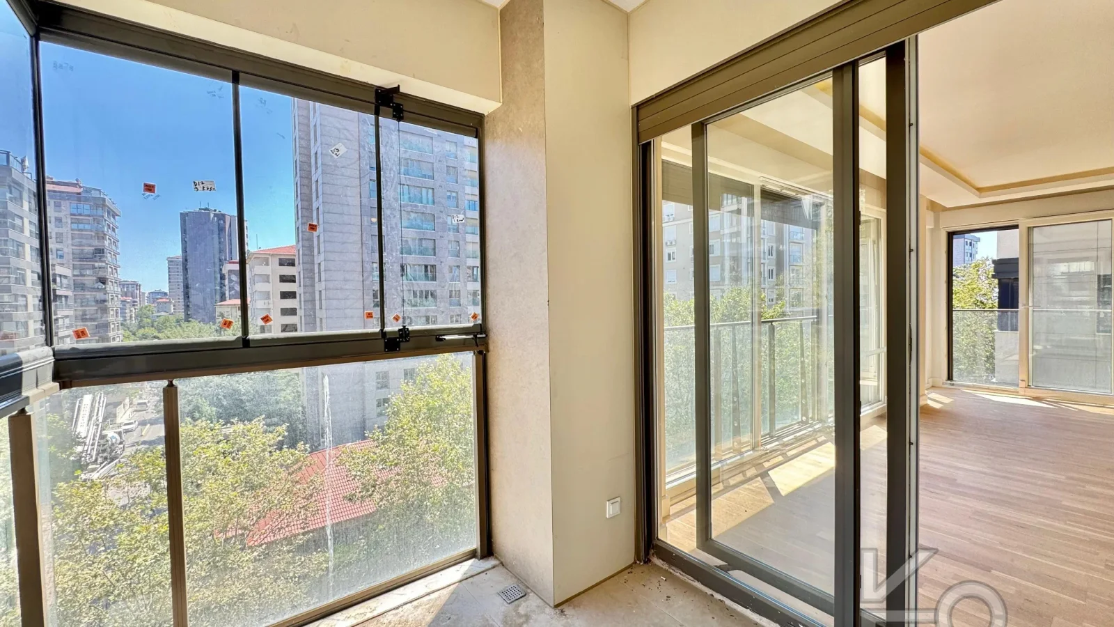 Academy Çiftehavuzlar Sıfır Binada 165m2 Önü Açık Balkonlu Süper Lux 3+1