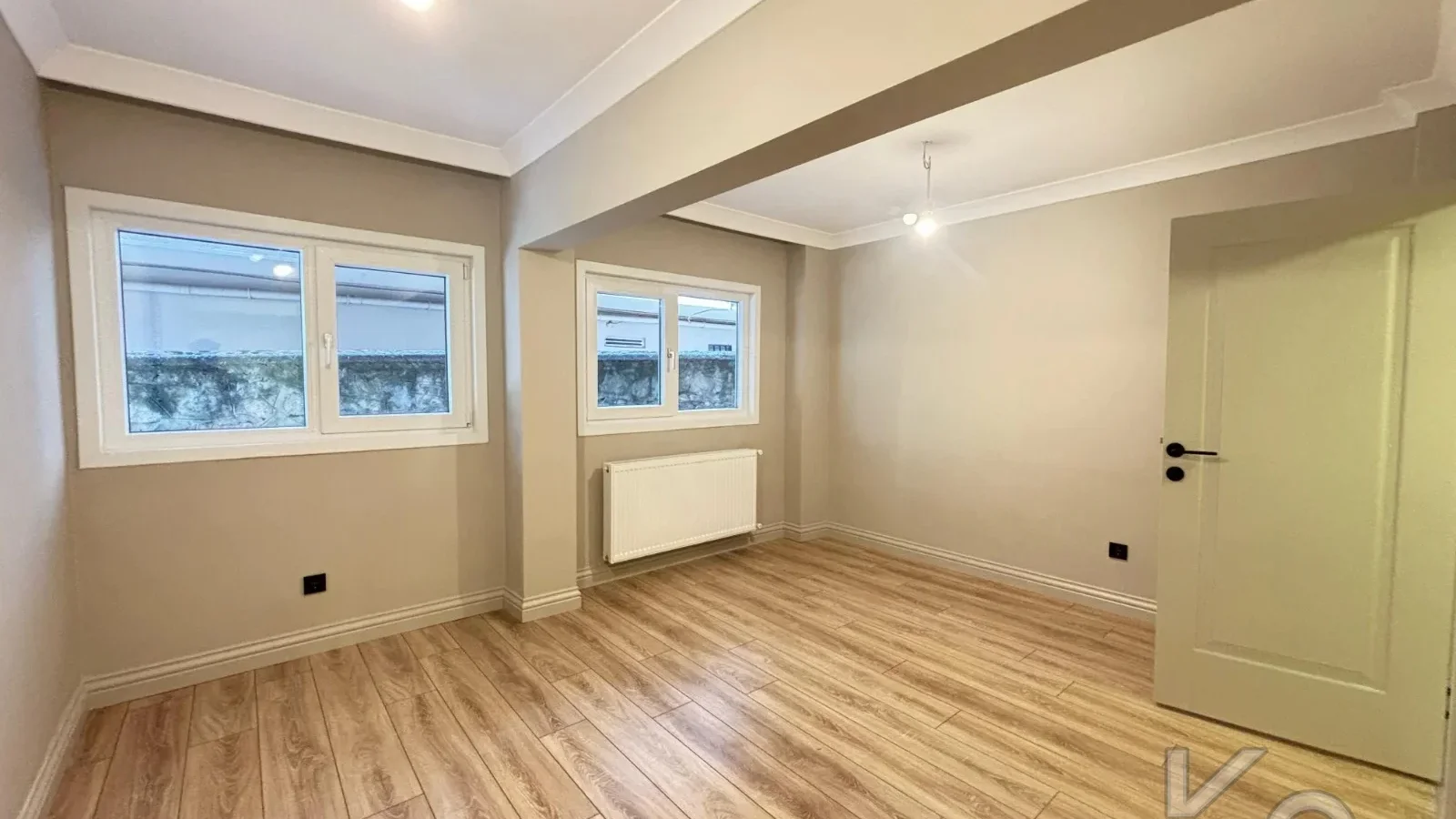 Laci̇vertcadde Ç.havuzlar Bağdat Üzeri̇ Müstaki̇l. Gi̇ri̇şli̇ Yeni̇lenmi̇ş