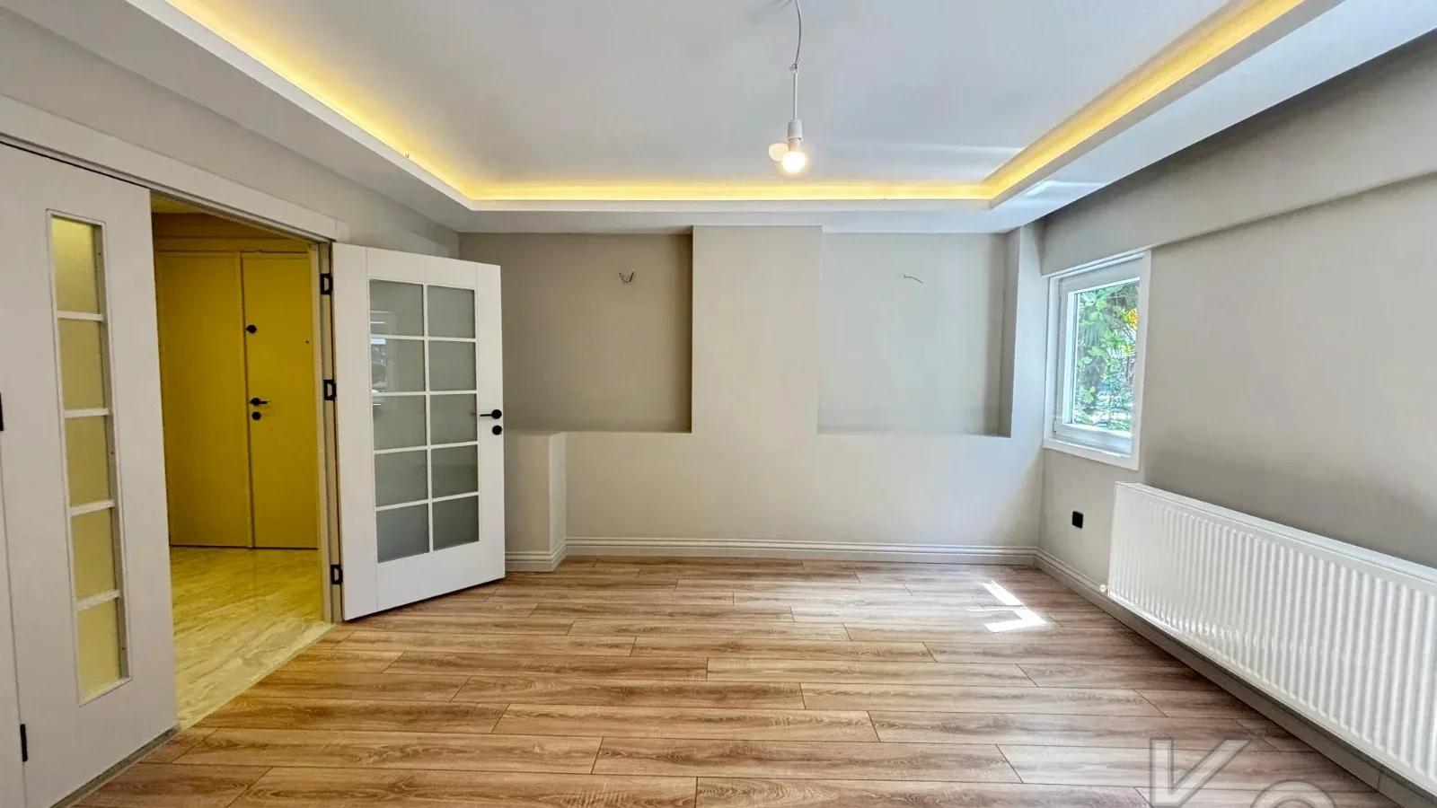 Laci̇vertcadde Ç.havuzlar Bağdat Üzeri̇ Müstaki̇l. Gi̇ri̇şli̇ Yeni̇lenmi̇ş