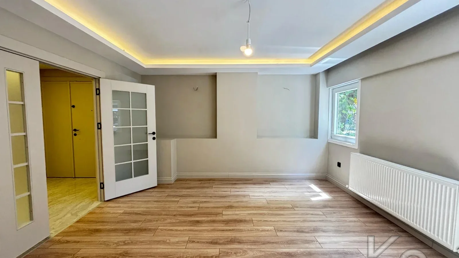 Laci̇vertcadde Ç.havuzlar Bağdat Üzeri̇ Müstaki̇l. Gi̇ri̇şli̇ Yeni̇lenmi̇ş
