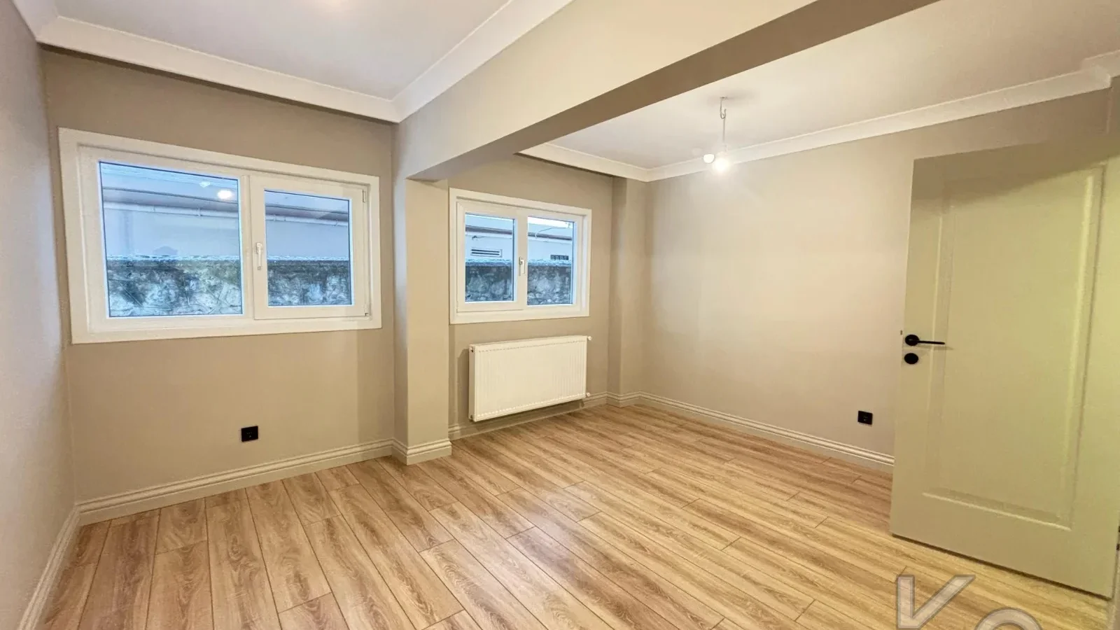 Laci̇vertcadde Ç.havuzlar Bağdat Üzeri̇ Müstaki̇l. Gi̇ri̇şli̇ Yeni̇lenmi̇ş