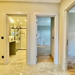 Academy Şaşkınbakkal Sahilde Yüzme Havuzlu Balkonlu Renöveli 80m2 Net 2+1