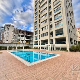 Academy Şaşkınbakkal Sahilde Yüzme Havuzlu Balkonlu Renöveli 80m2 Net 2+1