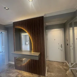 Laci̇vert Cadde Kozyatağı 24 Saat Güvenli̇kli̇ Yüzme Havuzlu Özel Dekorlu Geni̇ş 114m² Net 3+1 