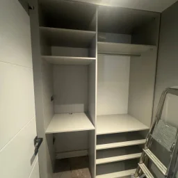 Laci̇vert Cadde Kozyatağı 24 Saat Güvenli̇kli̇ Yüzme Havuzlu Özel Dekorlu Geni̇ş 114m² Net 3+1 