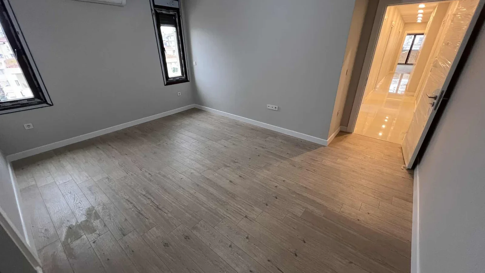 Geniş Mutfaklı, Oturuma Hazır, 120 M² Sıfır Daire