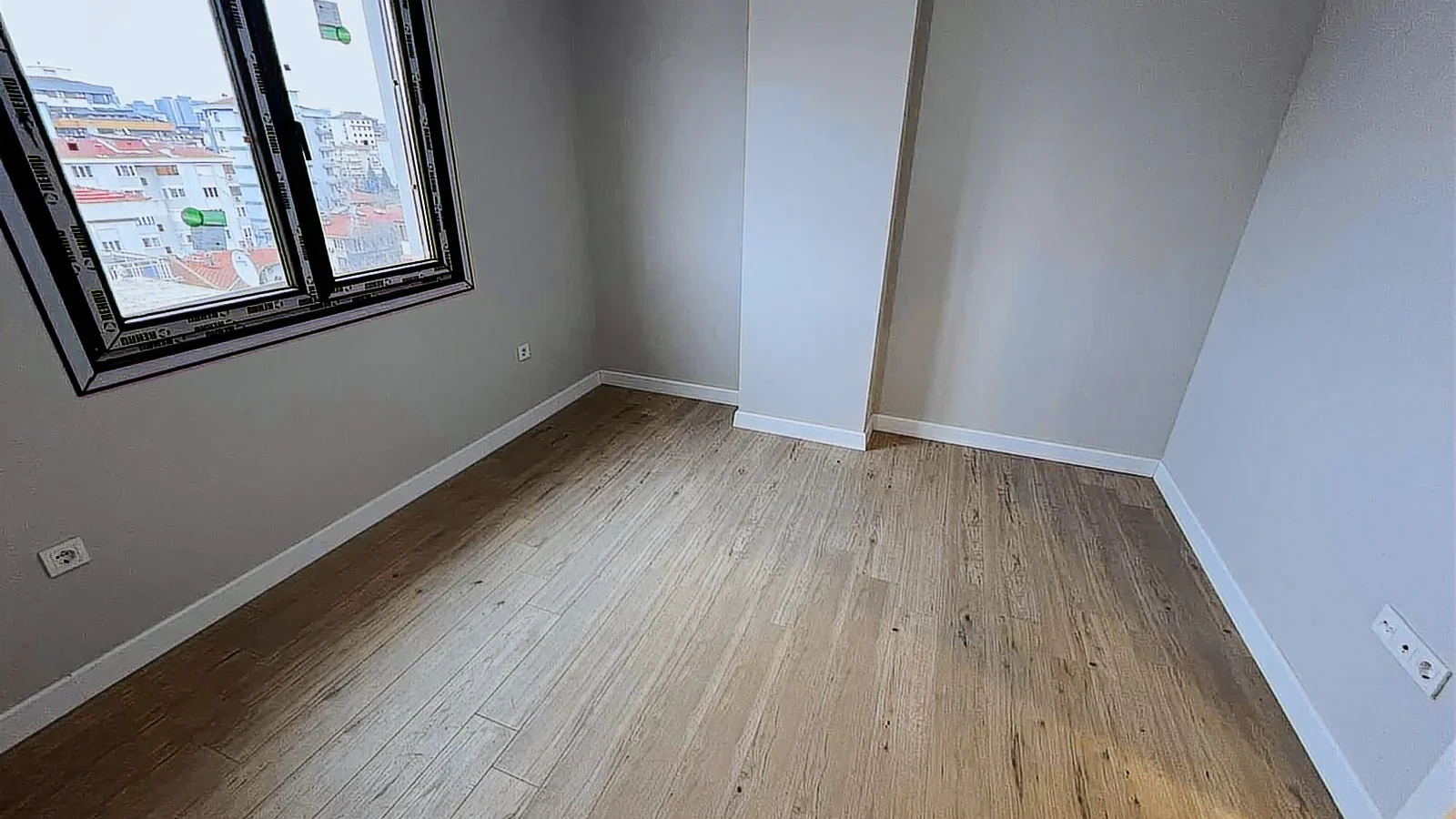 Geniş Mutfaklı, Oturuma Hazır, 120 M² Sıfır Daire