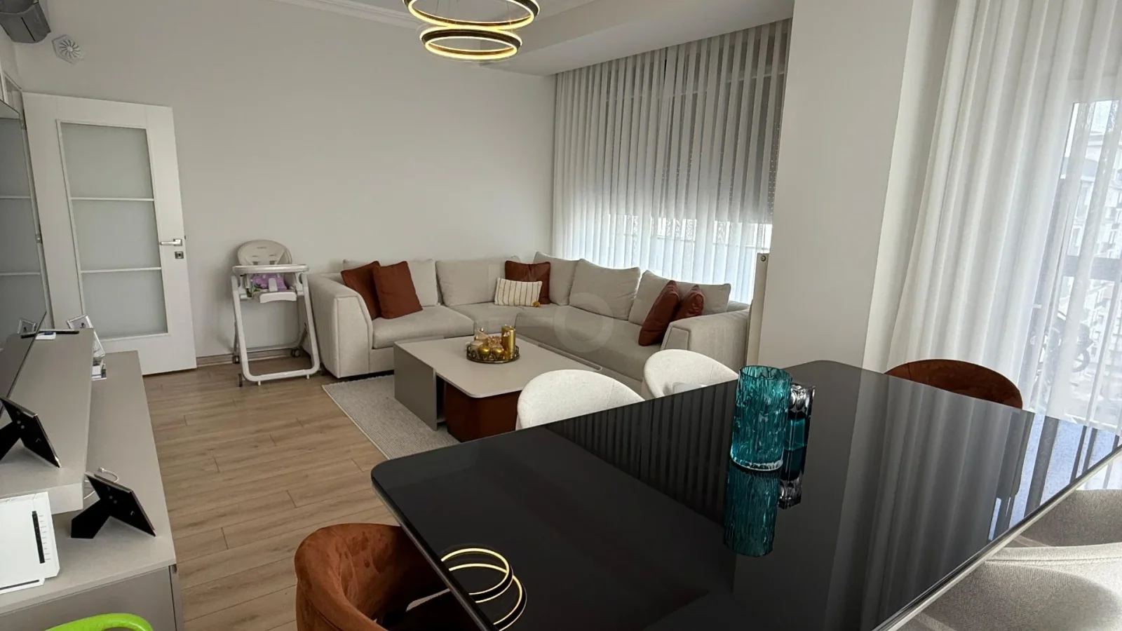 Lacivertcadde Erenköy Kapalı Balkonlu 85m² Net 3+1