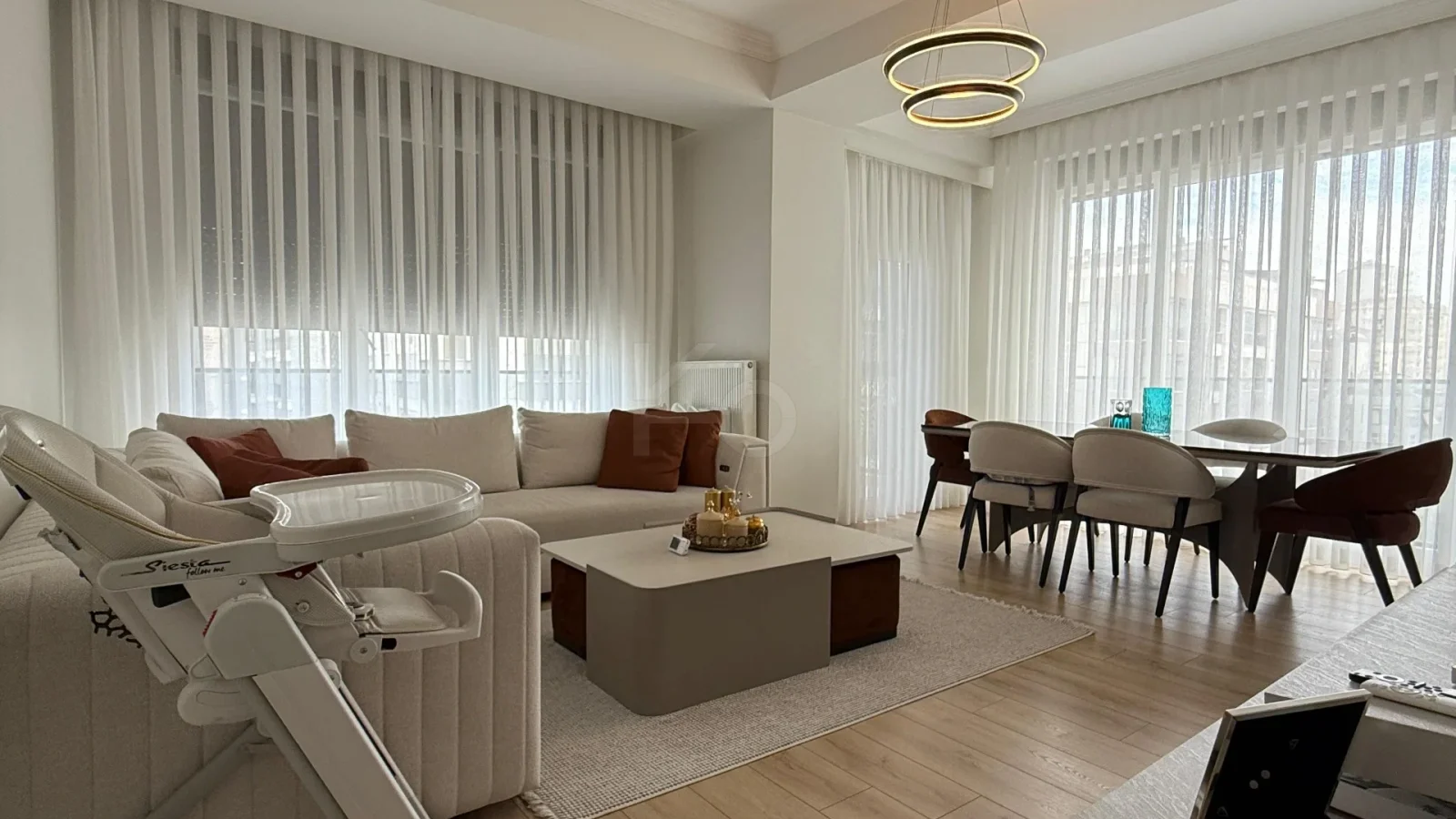 Lacivertcadde Erenköy Kapalı Balkonlu 85m² Net 3+1