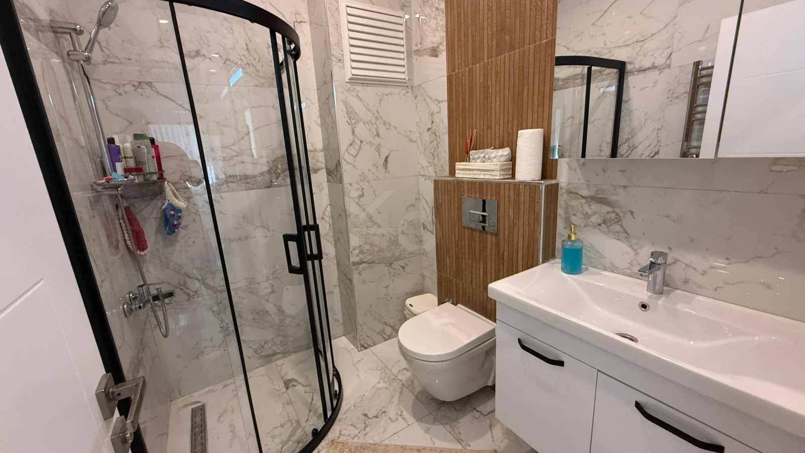 Lacivertcadde Erenköy Kapalı Balkonlu 85m² Net 3+1