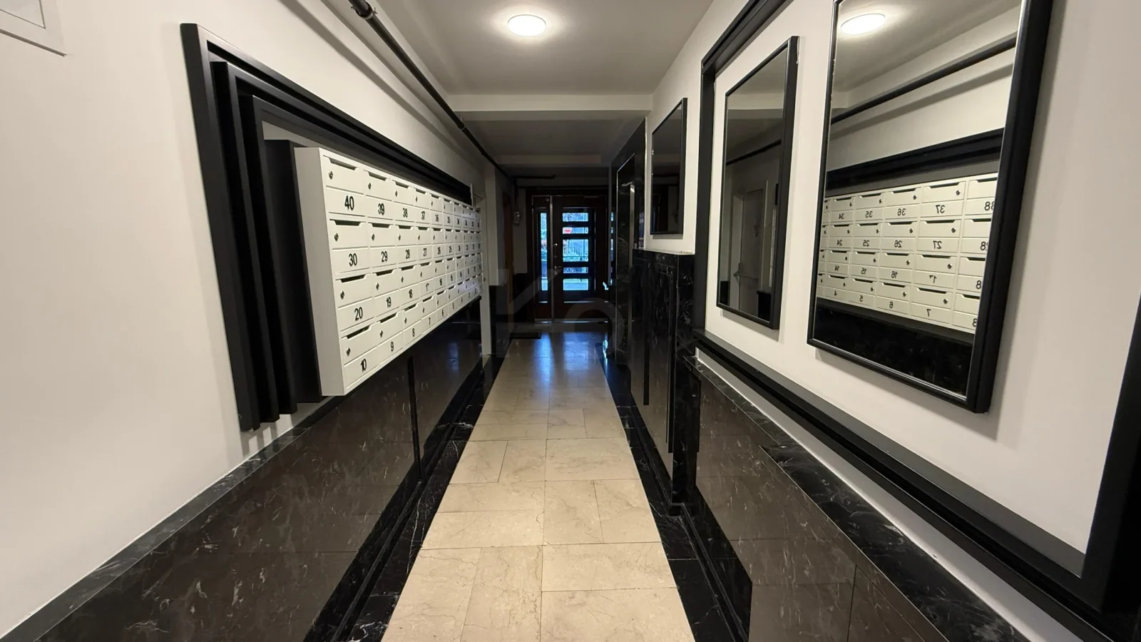 Lacivertcadde Erenköy Kapalı Balkonlu 85m² Net 3+1