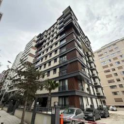 Lacivertcadde Erenköy Kapalı Balkonlu 85m² Net 3+1