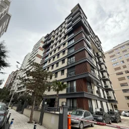 Lacivertcadde Erenköy Kapalı Balkonlu 85m² Net 3+1