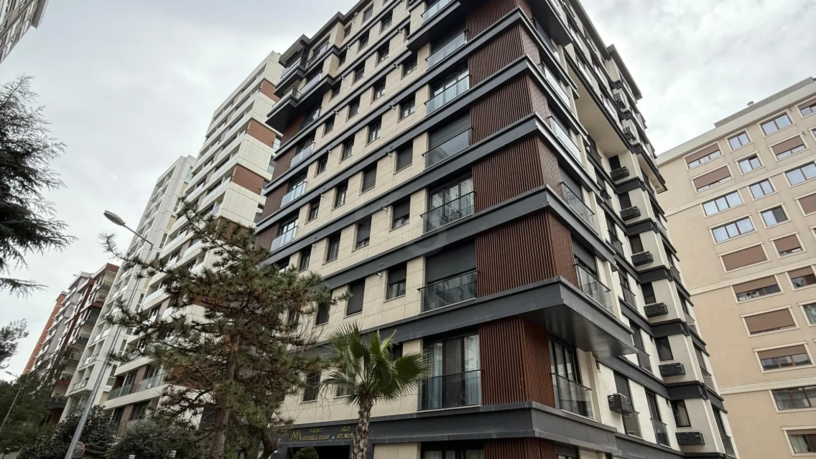 Lacivertcadde Erenköy Kapalı Balkonlu 85m² Net 3+1