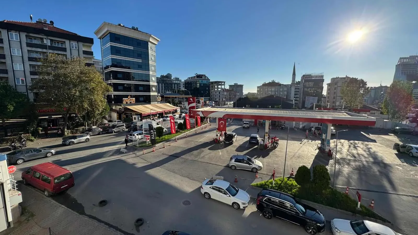Maltepe Metroya 3 Dk. Mesafede Sıfır Bina Balkonlu Fırsat Daire.