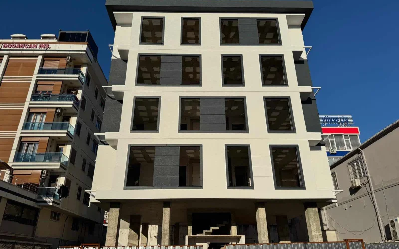 Maltepe Metroya 3 Dk. Mesafede Sıfır Bina Balkonlu Fırsat Daire.