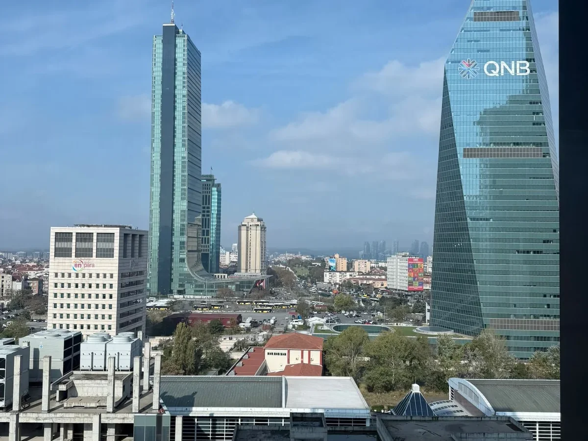 Mutluol Proje'den Levent Loft Resıdence'da Satılık 1+1 Daire