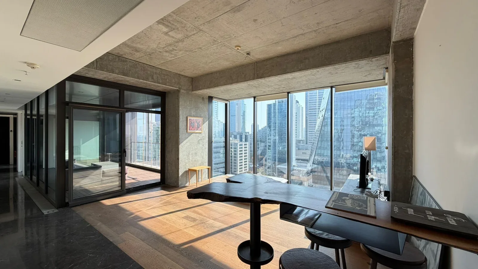 Mutluol Proje'den Levent Loft Resıdence'da Satılık 1+1 Daire