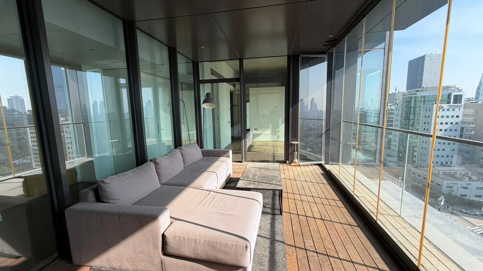 Mutluol Proje'den Levent Loft Resıdence'da Satılık 1+1 Daire