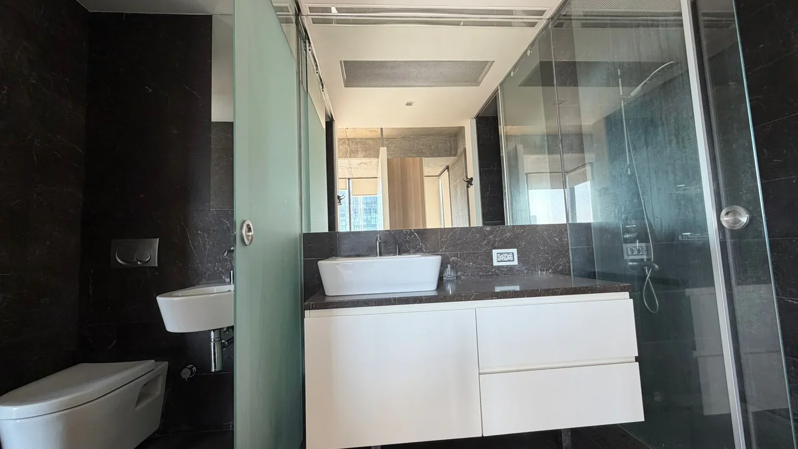 Mutluol Proje'den Levent Loft Resıdence'da Satılık 1+1 Daire