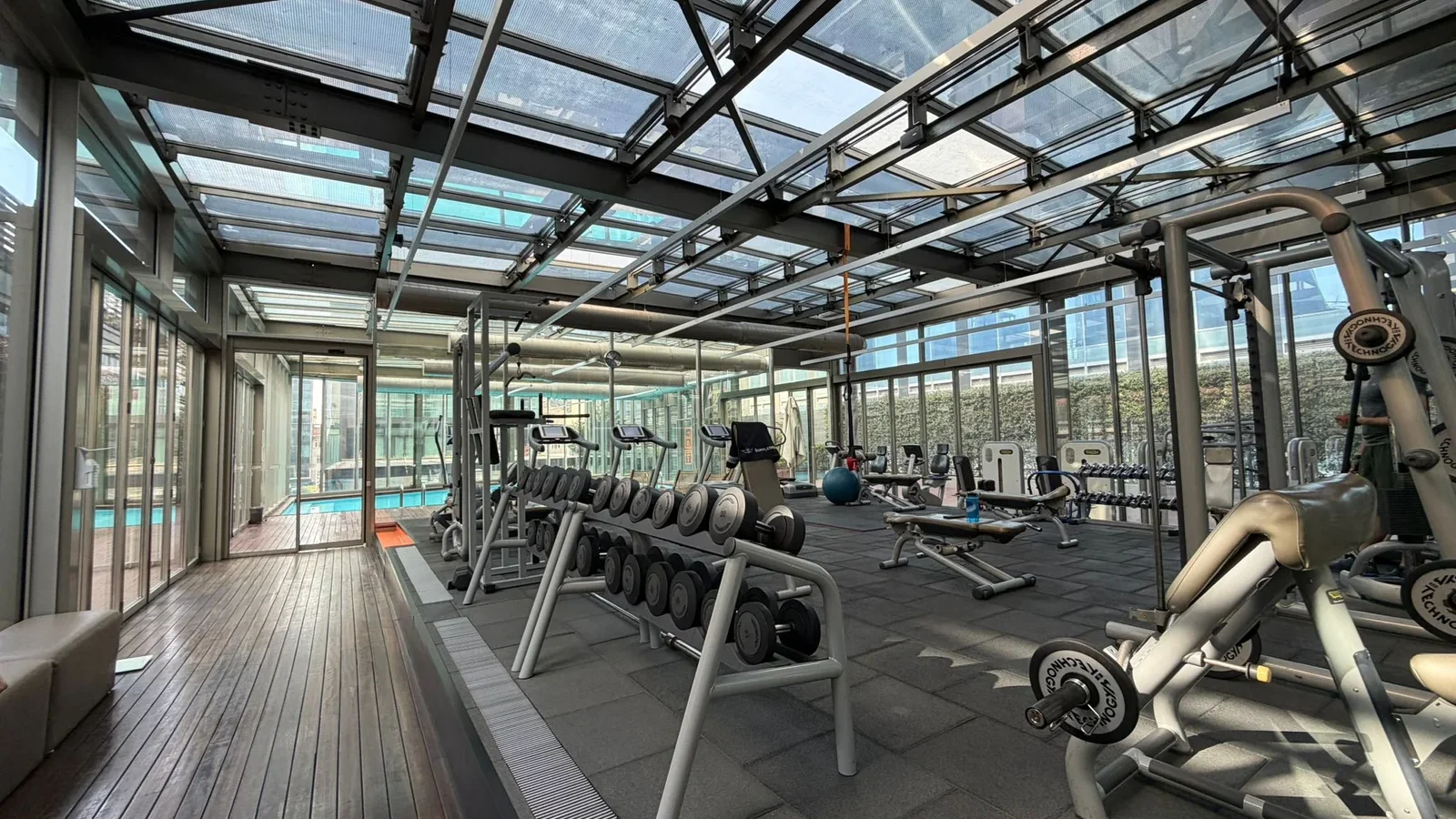 Mutluol Proje'den Levent Loft Resıdence'da Satılık 1+1 Daire