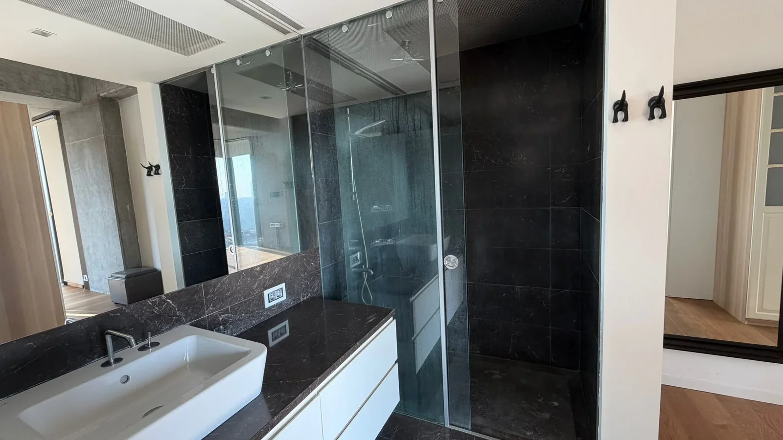 Mutluol Proje'den Levent Loft Resıdence'da Satılık 1+1 Daire