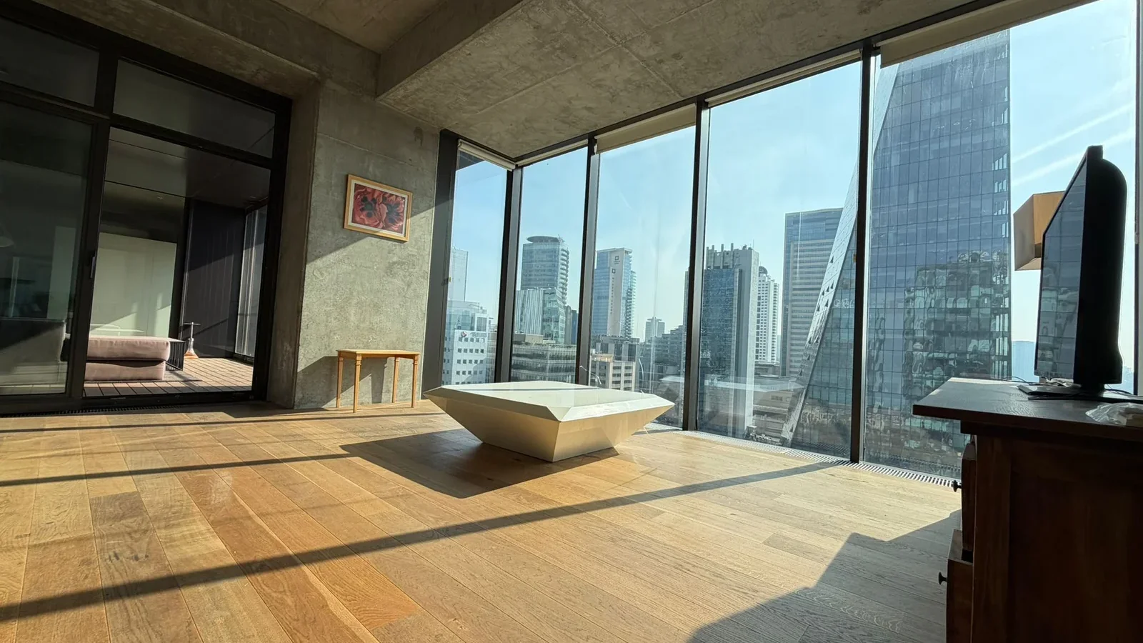 Mutluol Proje'den Levent Loft Resıdence'da Satılık 1+1 Daire