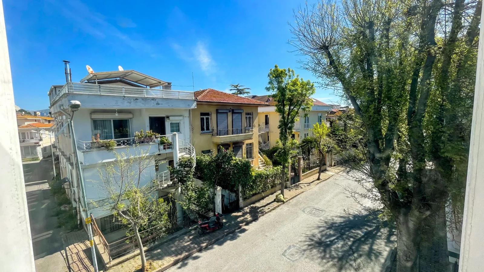 Büyükada Zağnos Paşa Tarihi 4+2 Satılık Köşk