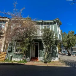 Büyükada Zağnos Paşa Tarihi 4+2 Satılık Köşk