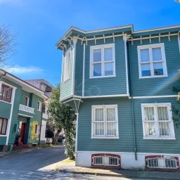 Büyükada Zağnos Paşa Tarihi 4+2 Satılık Köşk