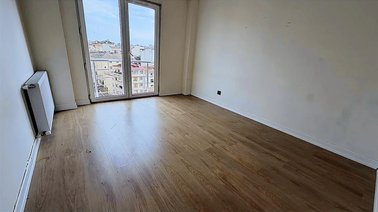 Sağlam'dan Adem Yavuz Mahallesinde Havuzlu Sitede Satılık Daire