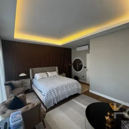 Laci̇vert Cadde Caddebostan Sahi̇l Terasli Yasal Dubleks 2+1