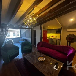Laci̇vert Cadde Caddebostan Sahi̇l Terasli Yasal Dubleks 2+1