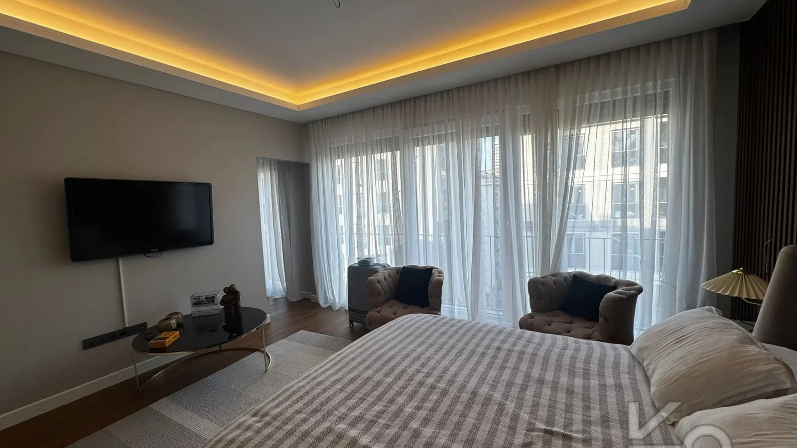 Laci̇vert Cadde Caddebostan Sahi̇l Terasli Yasal Dubleks 2+1