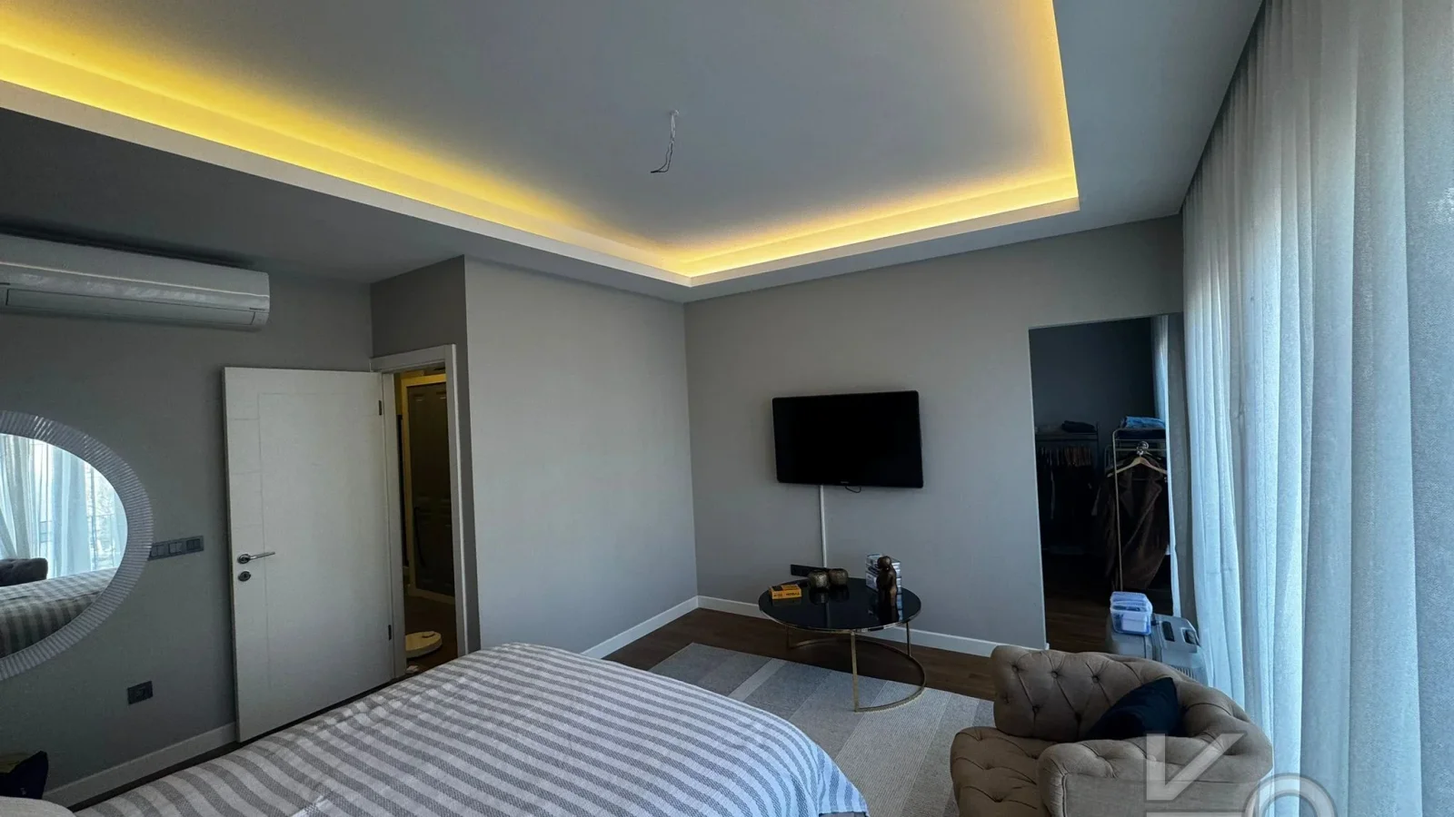 Laci̇vert Cadde Caddebostan Sahi̇l Terasli Yasal Dubleks 2+1