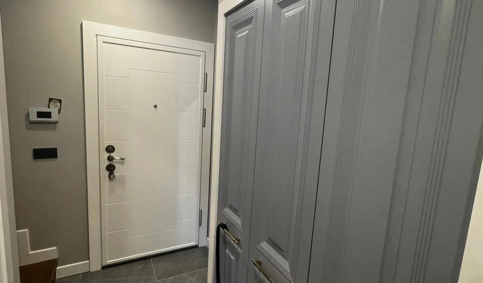 Laci̇vert Cadde Caddebostan Sahi̇l Terasli Yasal Dubleks 2+1