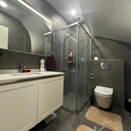 Laci̇vert Cadde Caddebostan Sahi̇l Terasli Yasal Dubleks 2+1