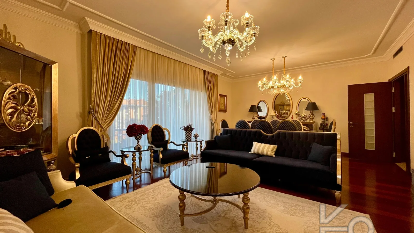 Academy Yeşi̇l Vadi̇ Konaklari Manolya Blok 4+1 Ara Kat 230m2 Satilik