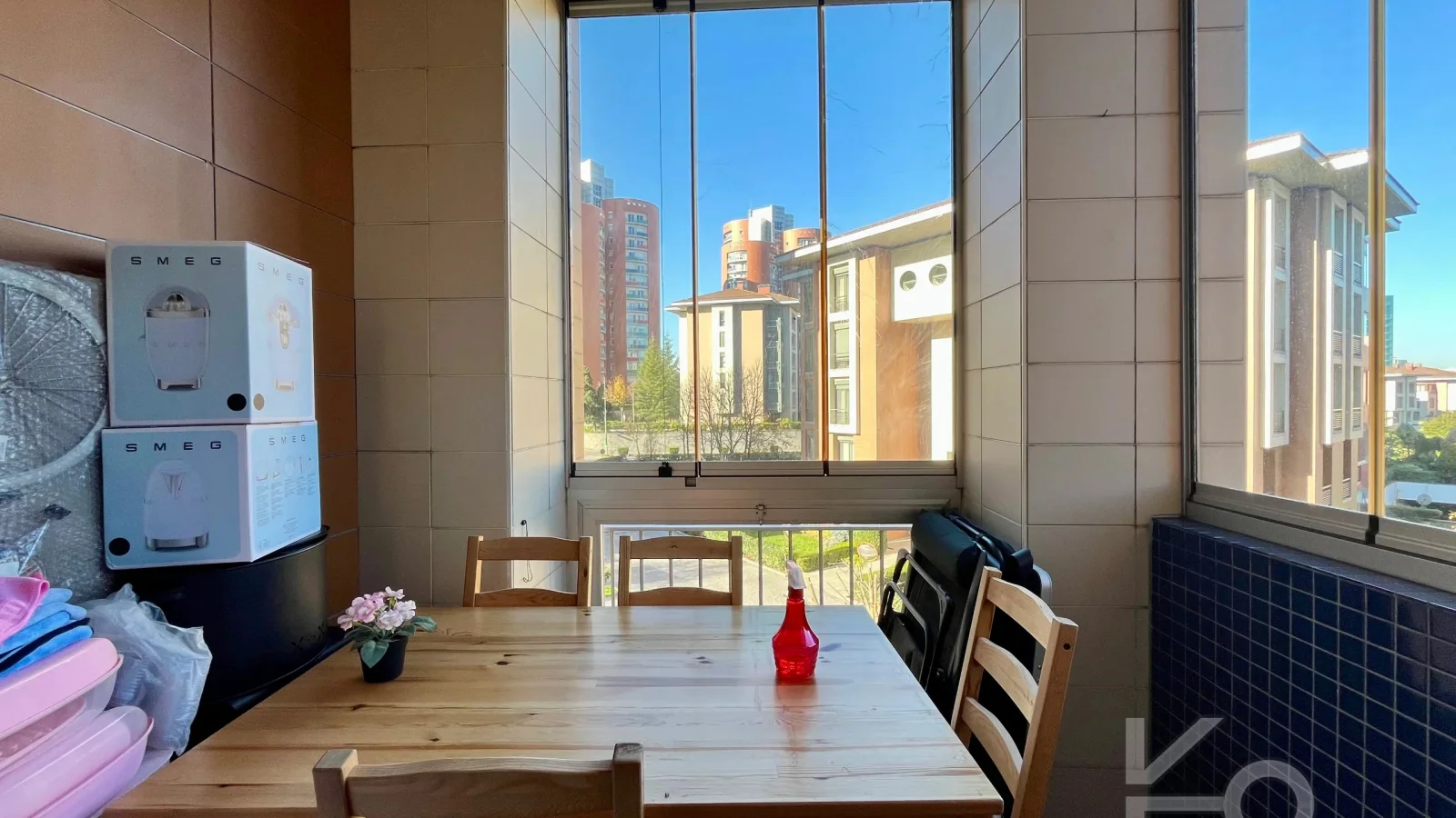 Academy Yeşi̇l Vadi̇ Konaklari Manolya Blok 4+1 Ara Kat 230m2 Satilik