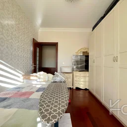 Academy Yeşi̇l Vadi̇ Konaklari Manolya Blok 4+1 Ara Kat 230m2 Satilik