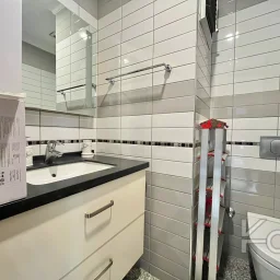 Academy Yeşi̇l Vadi̇ Konaklari Manolya Blok 4+1 Ara Kat 230m2 Satilik