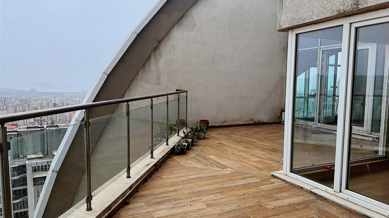 Mutluol Proje'den My Towerland'de Deniz Manzaralı Dubleks 342 M2