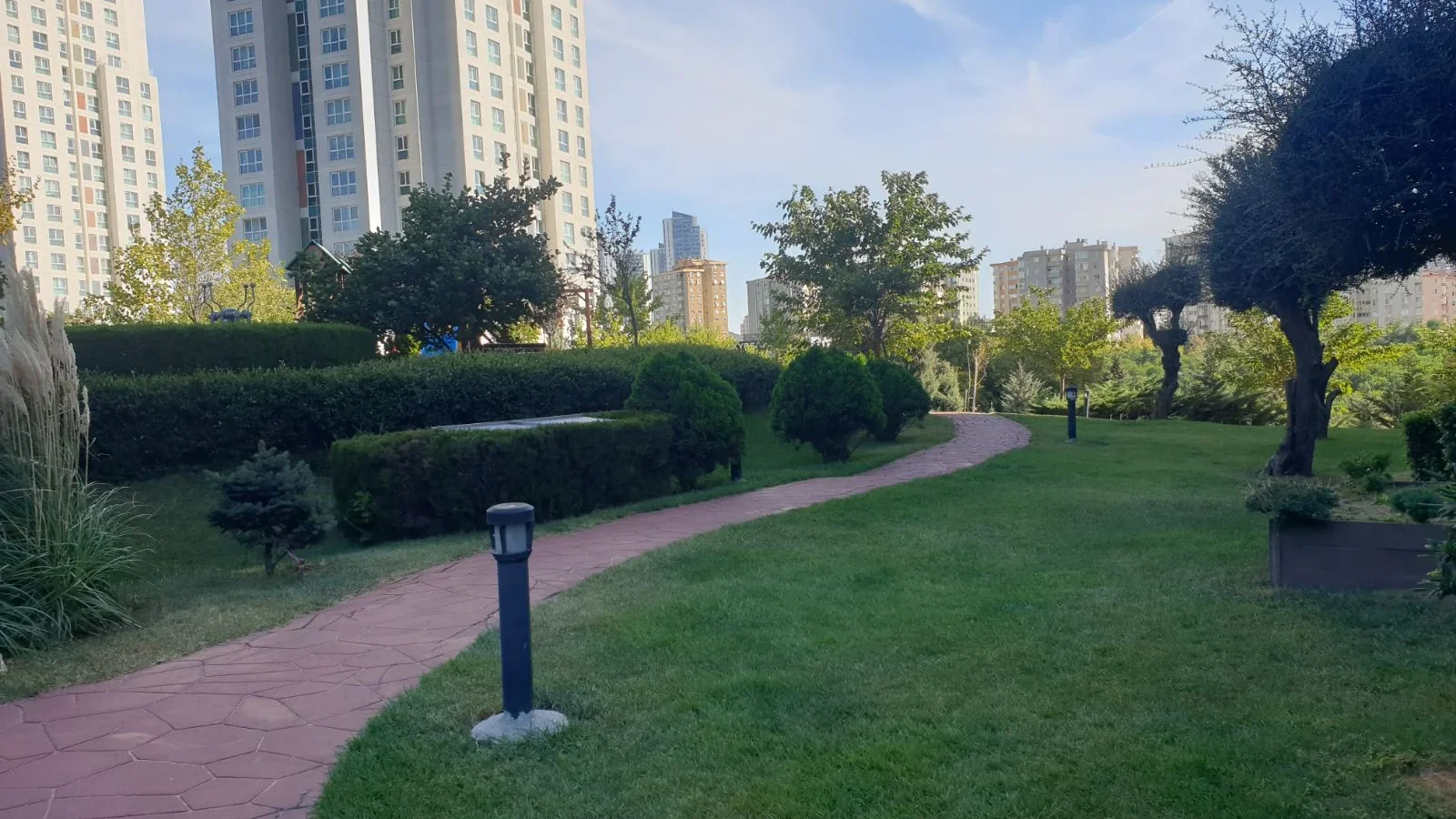 Mutluol Proje'den My Towerland'de Deniz Manzaralı Dubleks 342 M2