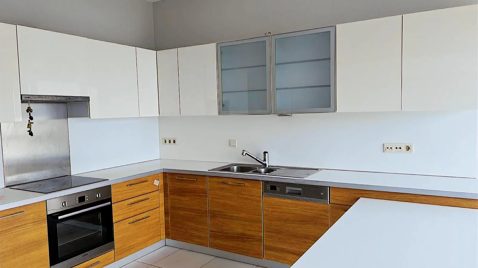 Mutluol Proje'den My Towerland'de Deniz Manzaralı Dubleks 342 M2