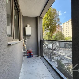 Laci̇vertcadde Göztepe Sifir Balkonlu 3+1 87m²