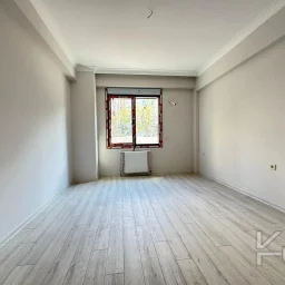 Laci̇vertcadde Göztepe Sifir Balkonlu 3+1 87m²
